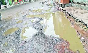 ২৬ লাখ টাকার সড়ক ১০ দিনেই নষ্ট