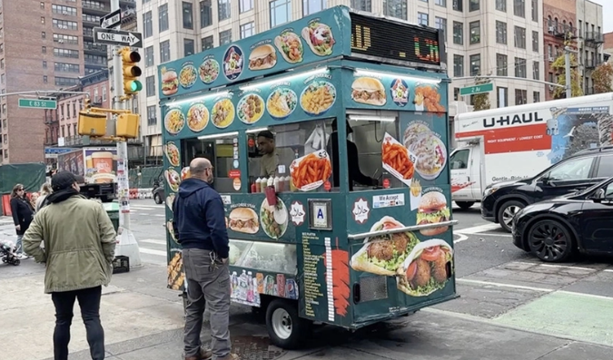 যে কারণে নিউ ইয়র্কে হালাল খাবারের ক্রেতা বাড়ছে