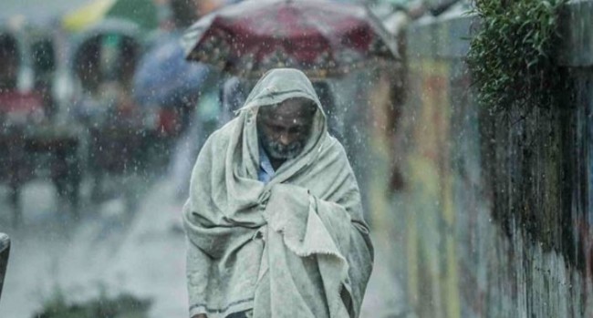 কনকনে শীতে বৃষ্টির পূর্বাভাস, তাপমাত্রা আরো কমার আশঙ্কা