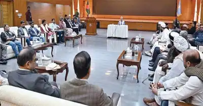ঐক্যবদ্ধ থাকলে সাফল্য আসবেই ঐক্যবদ্ধ থাকলে সাফল্য আসবেই
